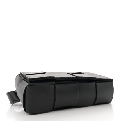 Bottega Veneta Nappa Maxi Intreccio The Belt Cassette Bag Black 4 of 10