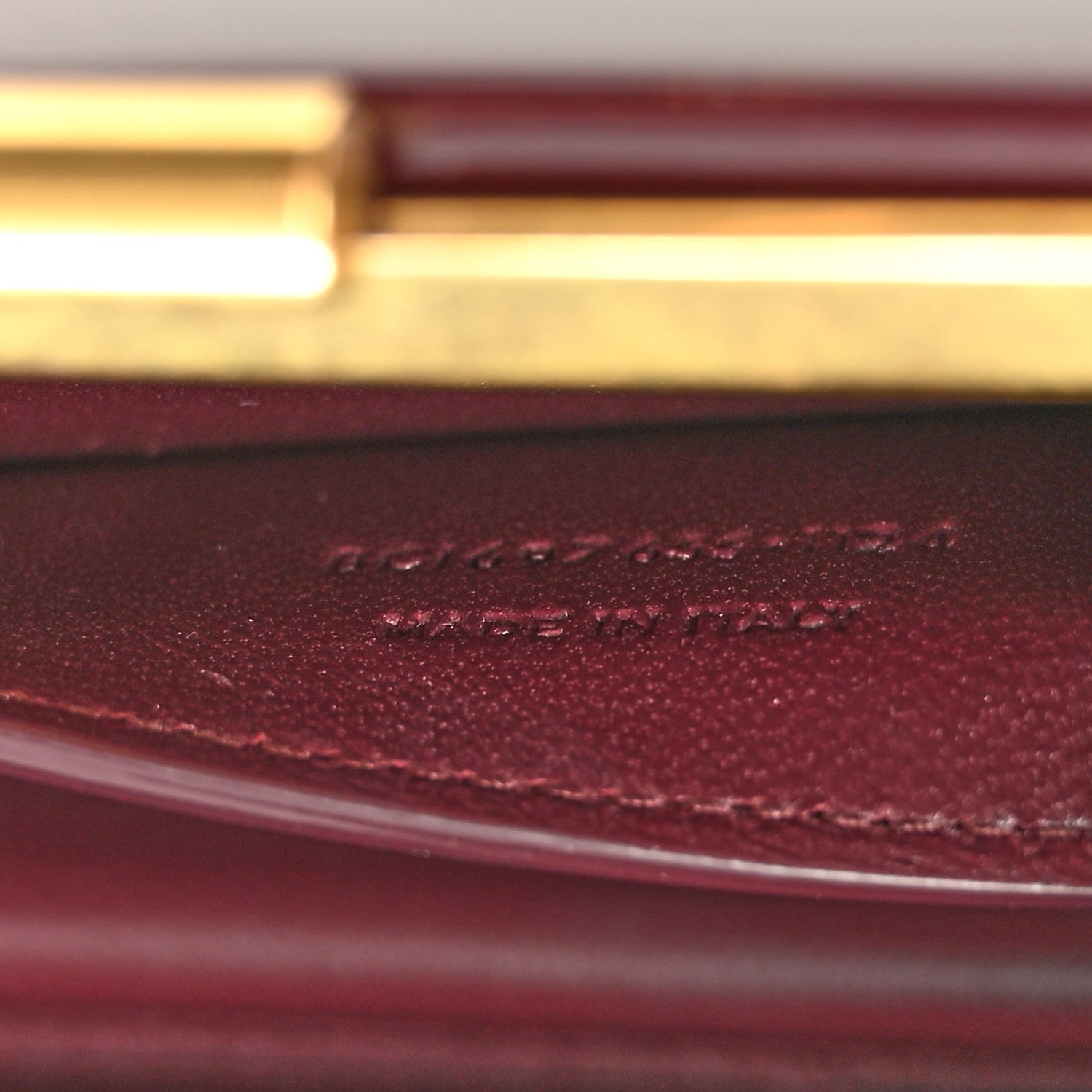 Saint Laurent Patent Clutch Rouge 7 of 11