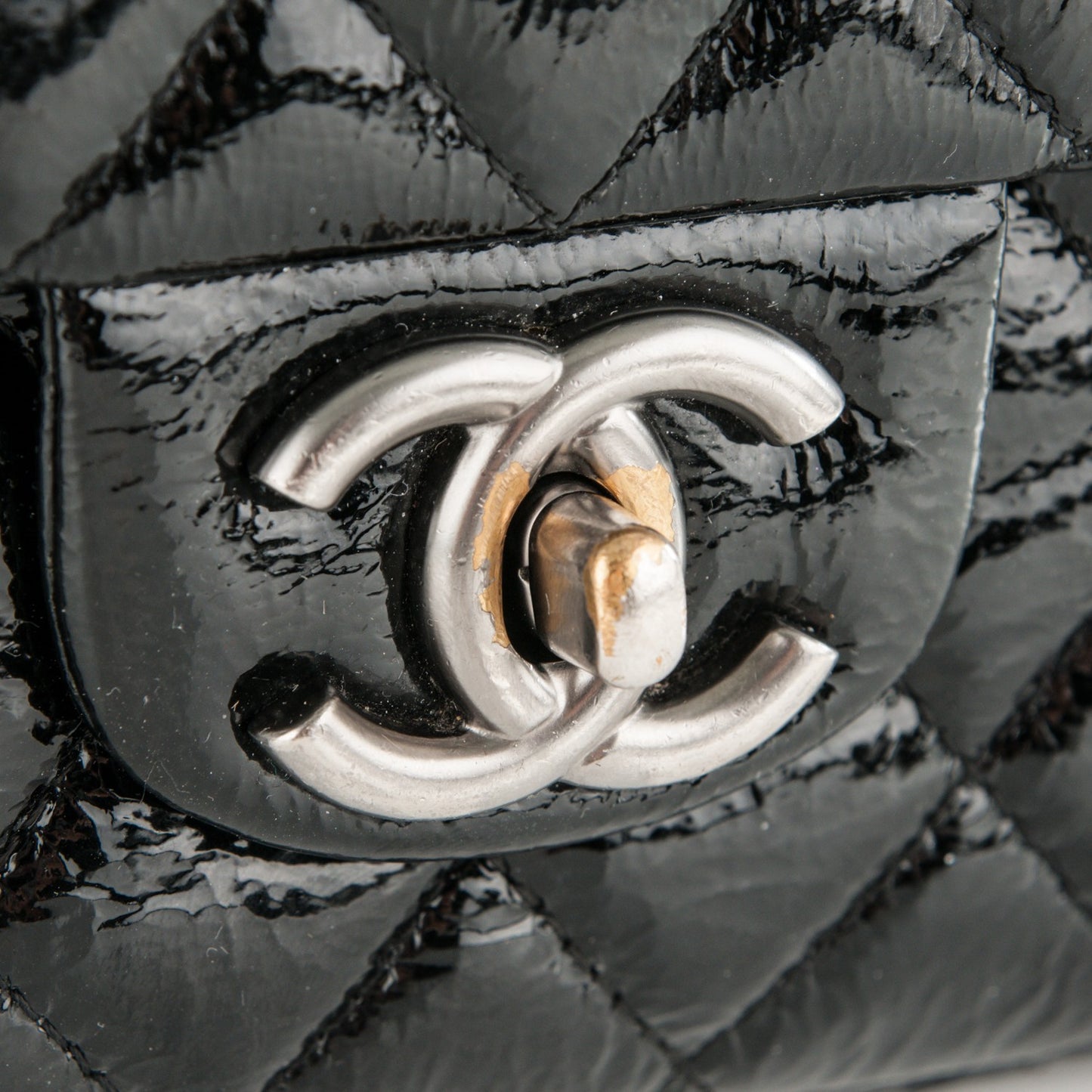 Distressed Patent Quilted Medium Double Flap Black