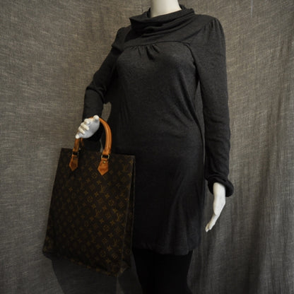 Louis Vuitton Monogram Sac Plat 2 of 2