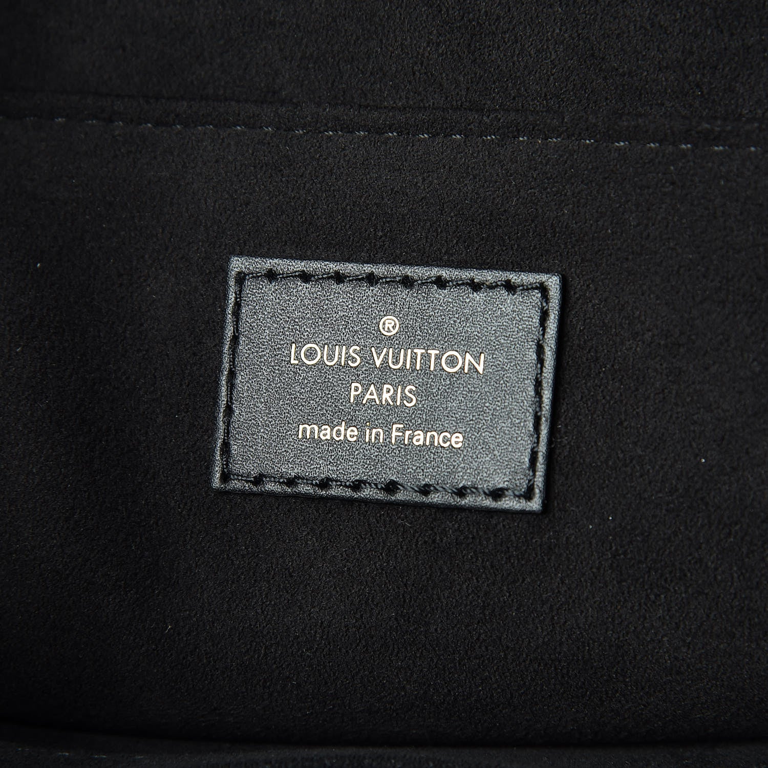 Louis Vuitton Damier Ebene Beaubourg MM 6 of 10