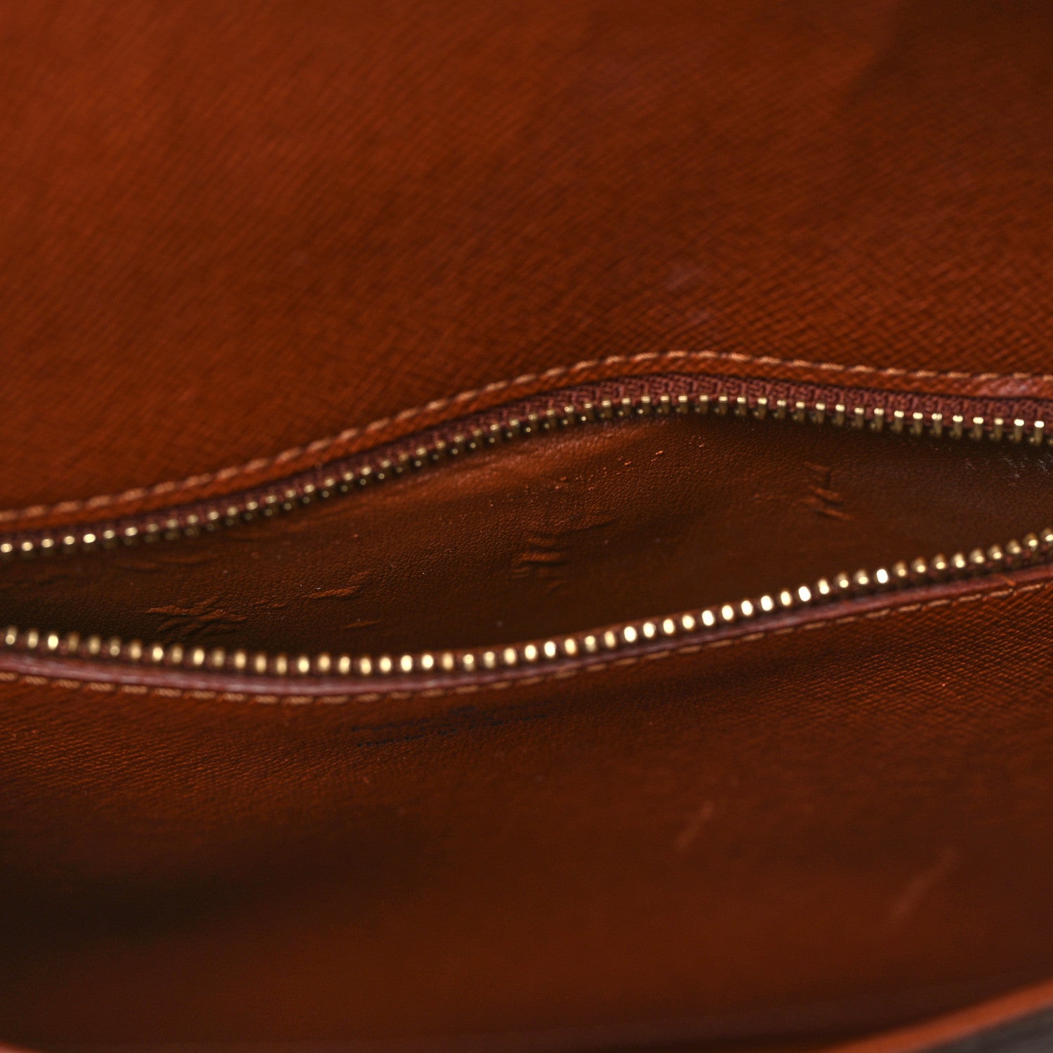 Louis Vuitton Monogram Saint Cloud GM 10 of 10