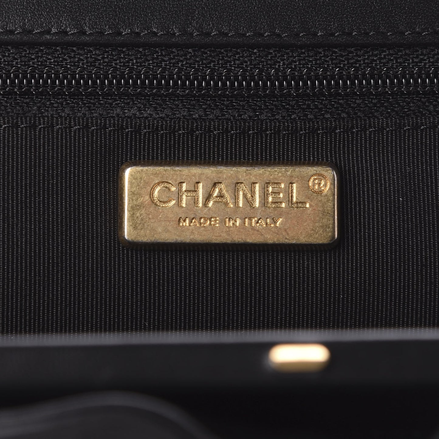 Lambskin Chain Kiss Lock Clutch Black