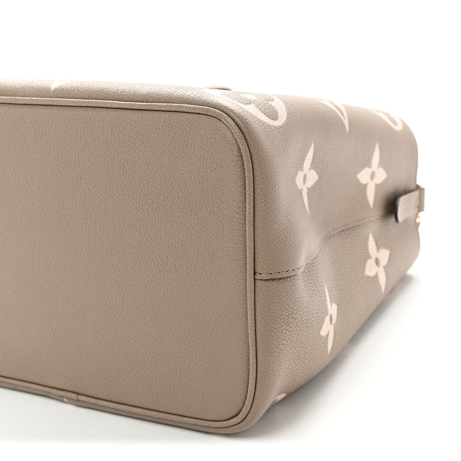 Louis Vuitton Empreinte Monogram Giant Neonoe MM Tourterelle Creme 10 of 10