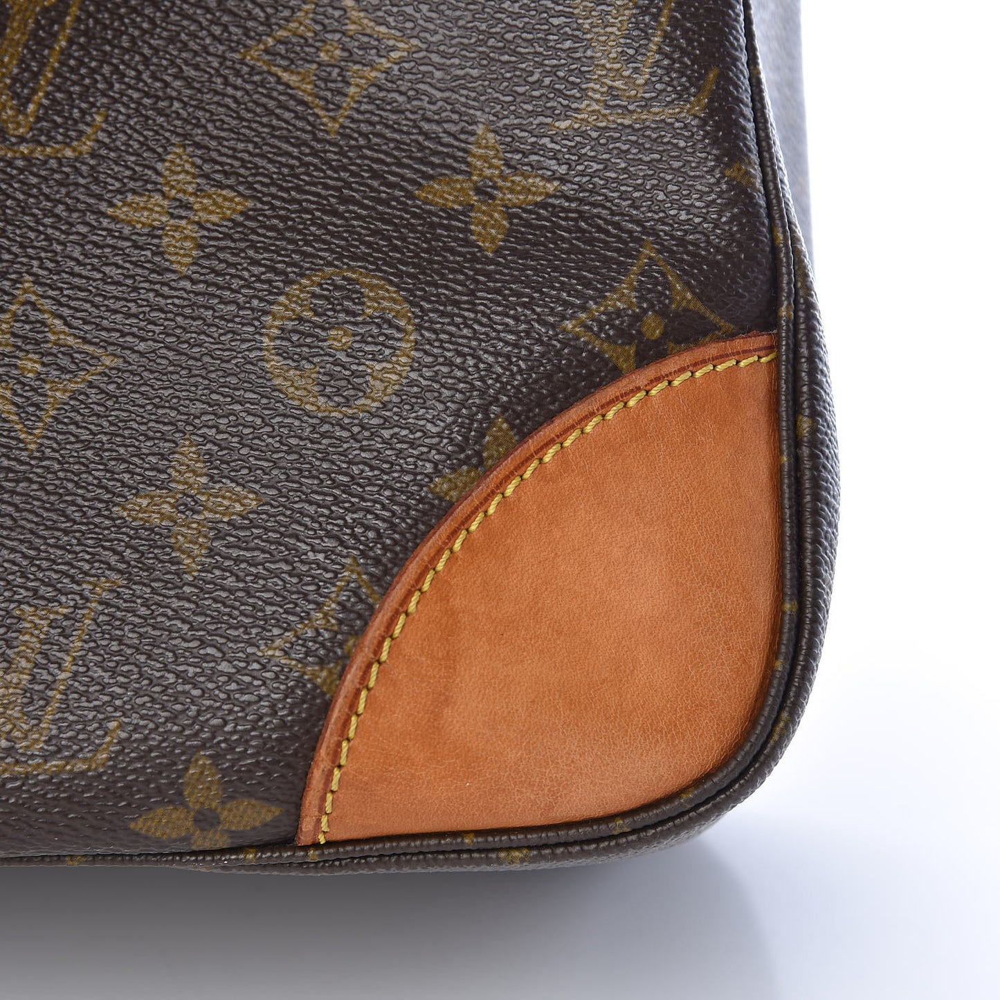 Monogram Boulogne 35