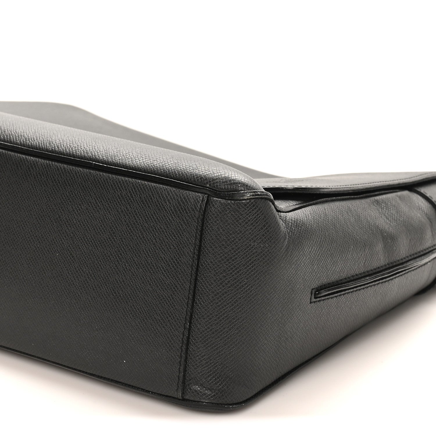 Louis Vuitton Taiga Roman GM Messenger Black 9 of 10