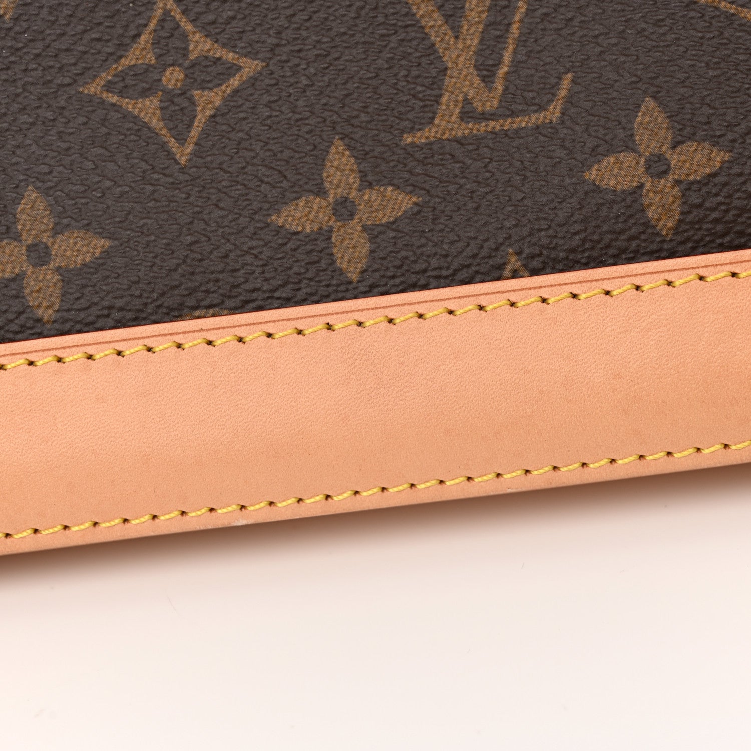 Louis Vuitton Monogram Alma BB 14 of 17