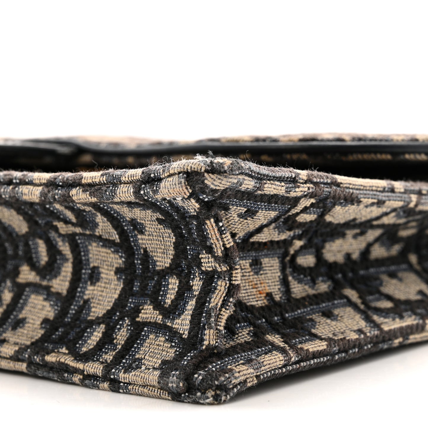 Oblique Saddle Chain Pouch Blue