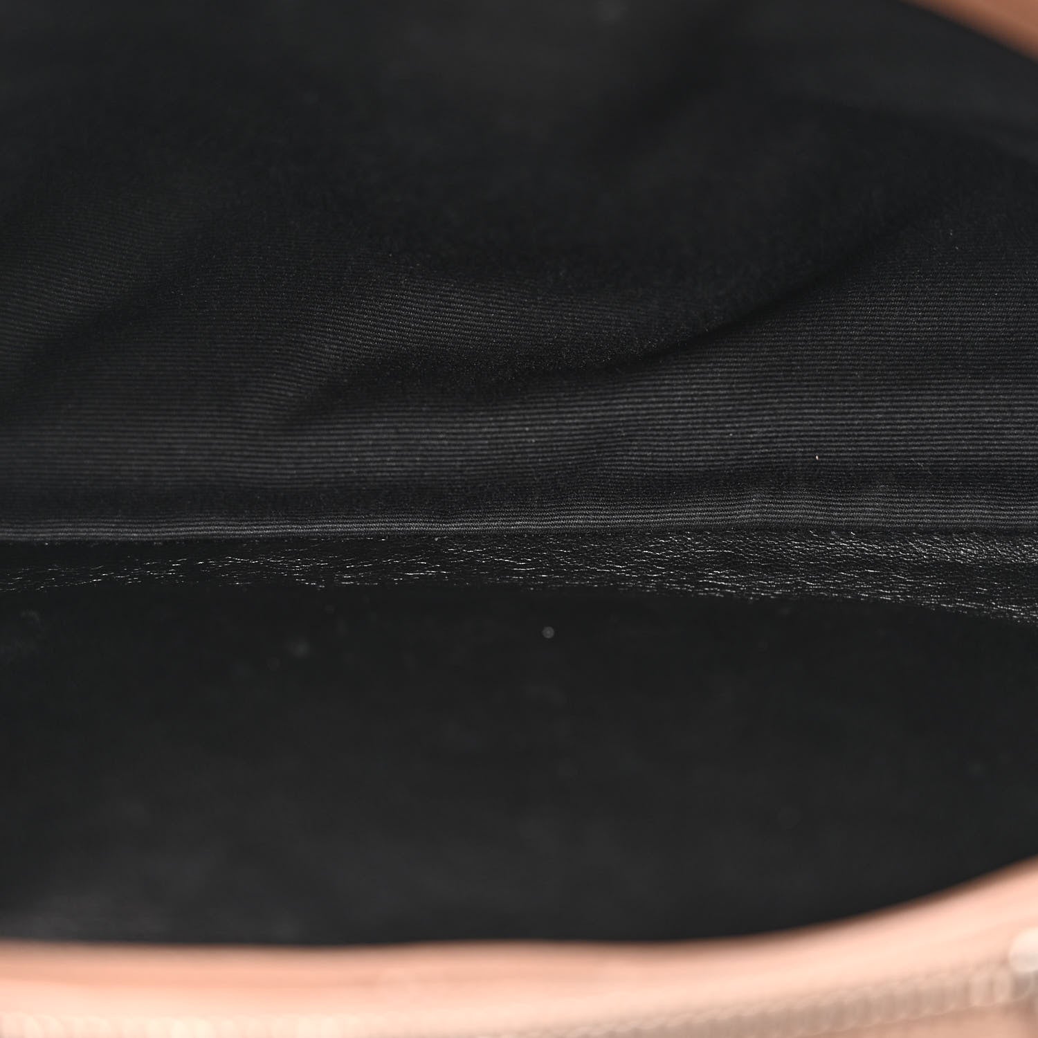 Saint Laurent Sheepskin Matelasse Chevron Monogram Medium College Bag Fard 5 of 19