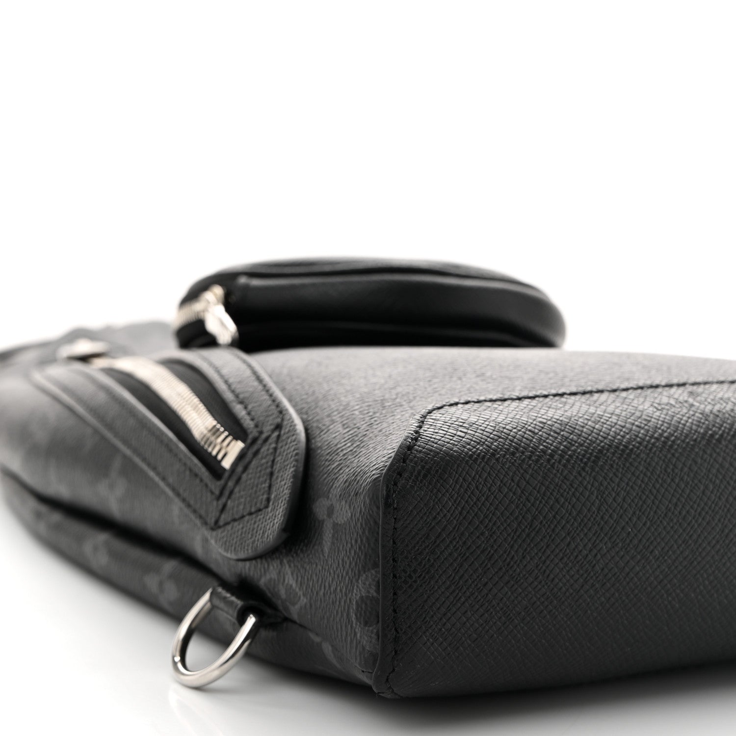 Louis Vuitton Taigarama Duo Slingbag Black 8 of 9