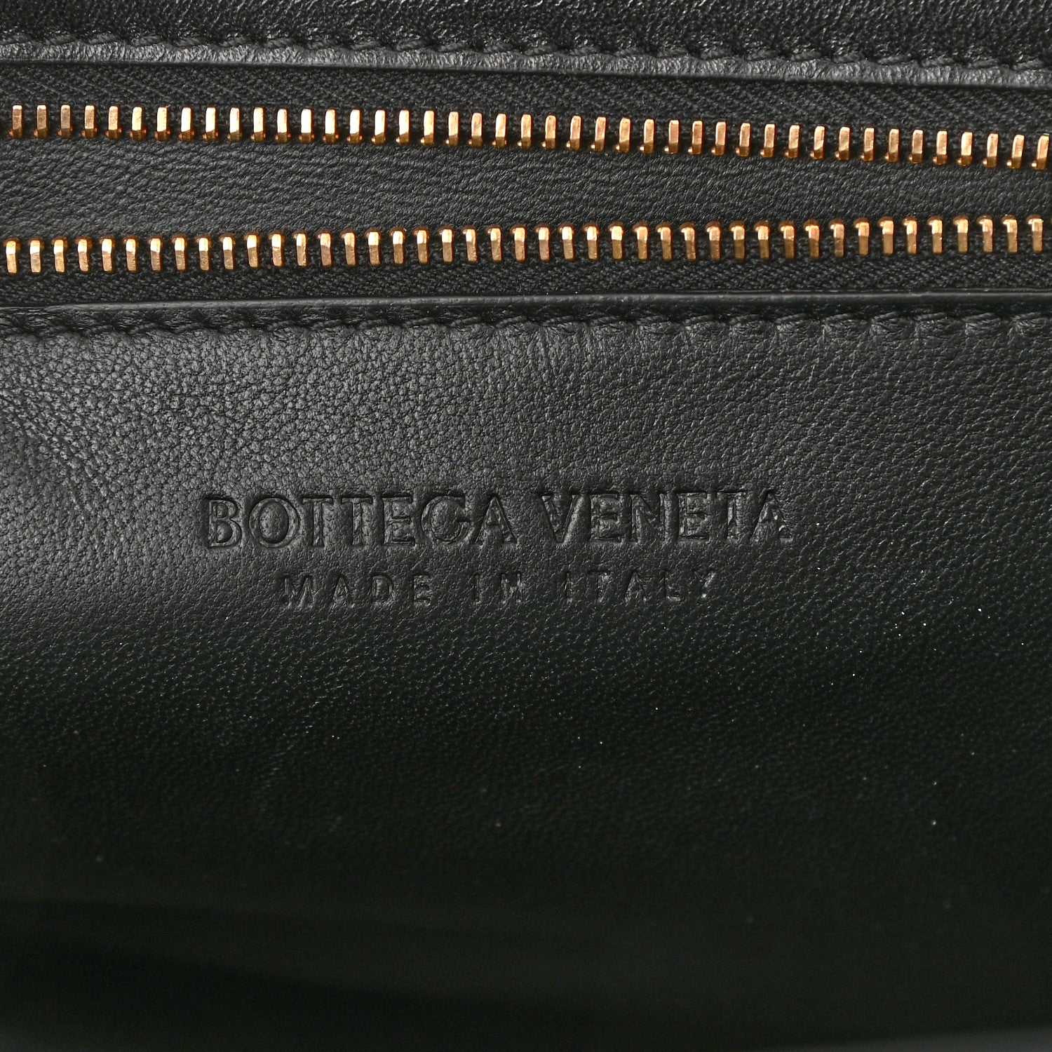Bottega Veneta Box Calfskin Nappa Clip Bag Black 6 of 7
