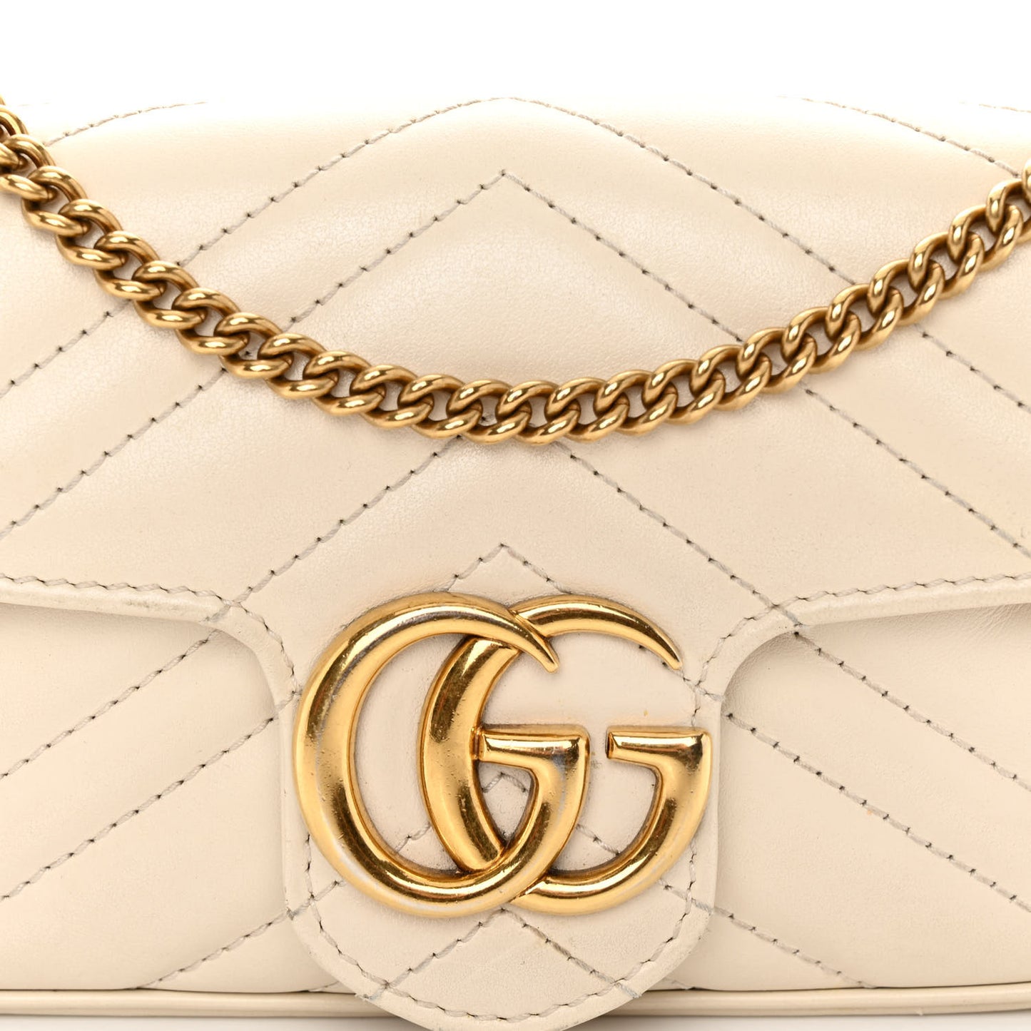 Calfskin Matelasse Super Mini GG Marmont Shoulder Bag White