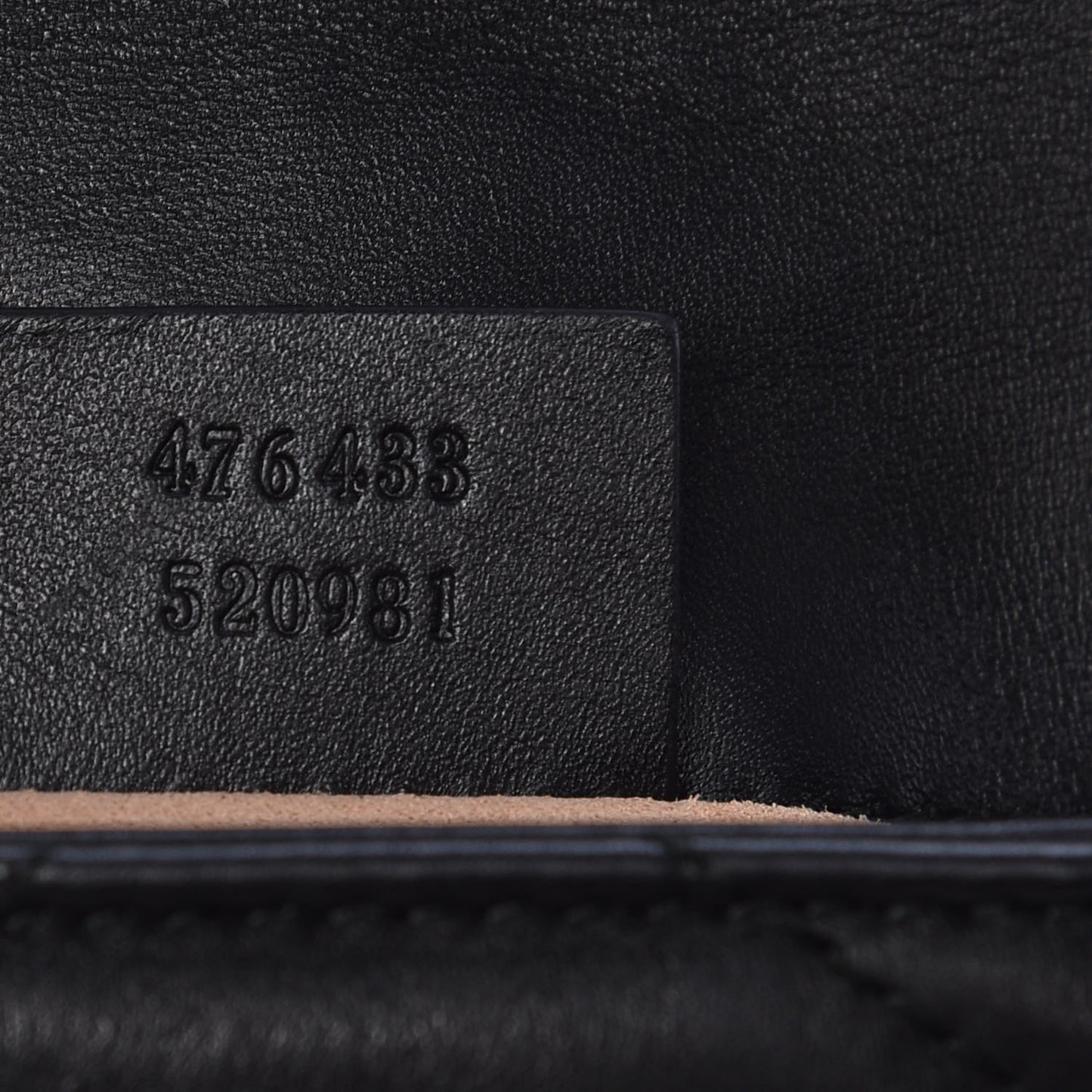 Calfskin Matelasse Super Mini GG Marmont Shoulder Bag Black