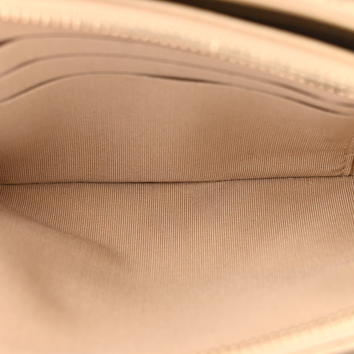 Iridescent Lambskin Quilted Pearl Clutch With Chain Beige