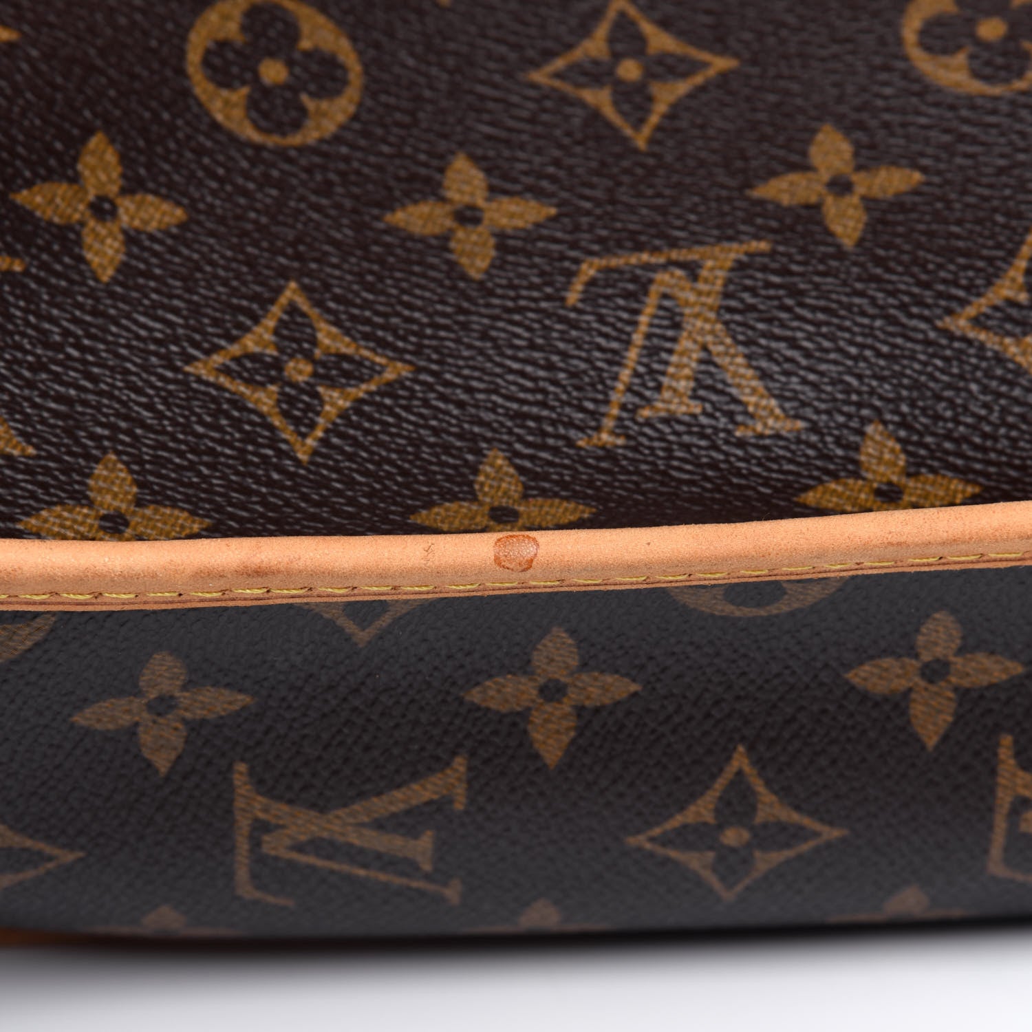 Louis Vuitton Monogram Bosphore PM Messenger 22 of 27