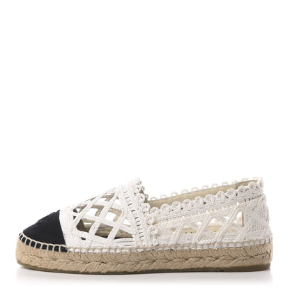 Chanel Woven Fabric Grosgrain CC Espadrilles 38 White Black 1 of 9