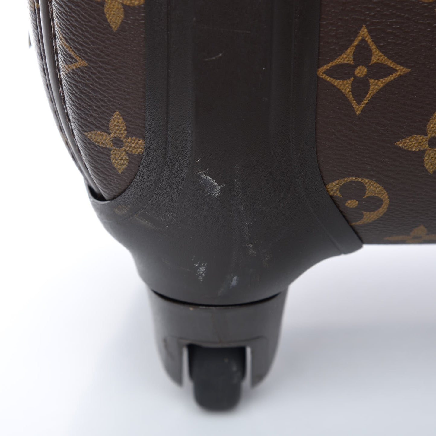 Monogram Zephyr 70