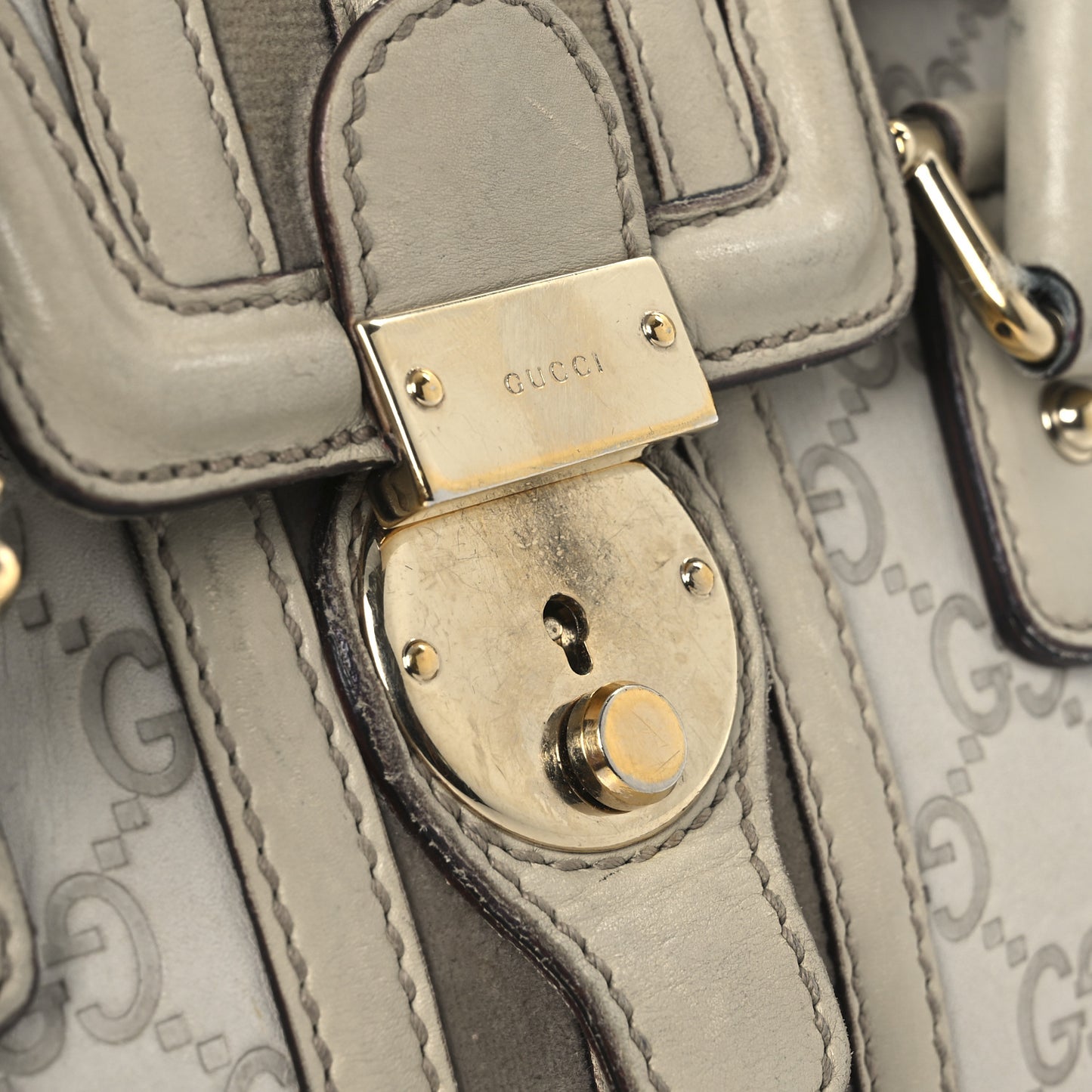 Guccissima Treasure Shoulder Bag Off White