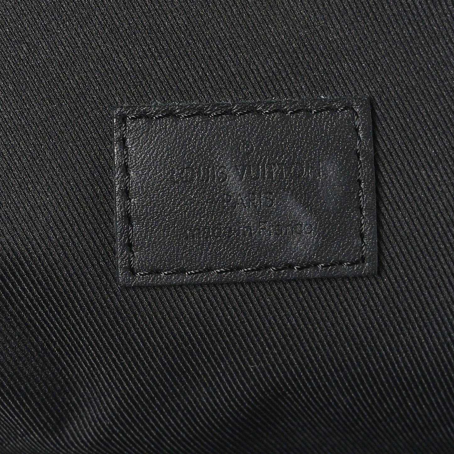 Damier Infini Avenue Sling Bag Onyx