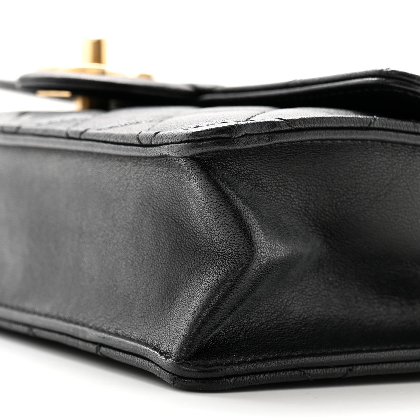 Goatskin Quilted Small Chic Pearls Flap Black