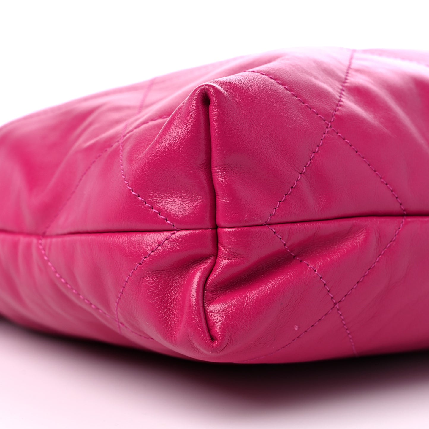Shiny Calfskin Quilted Small Chanel 22 Fuchsia