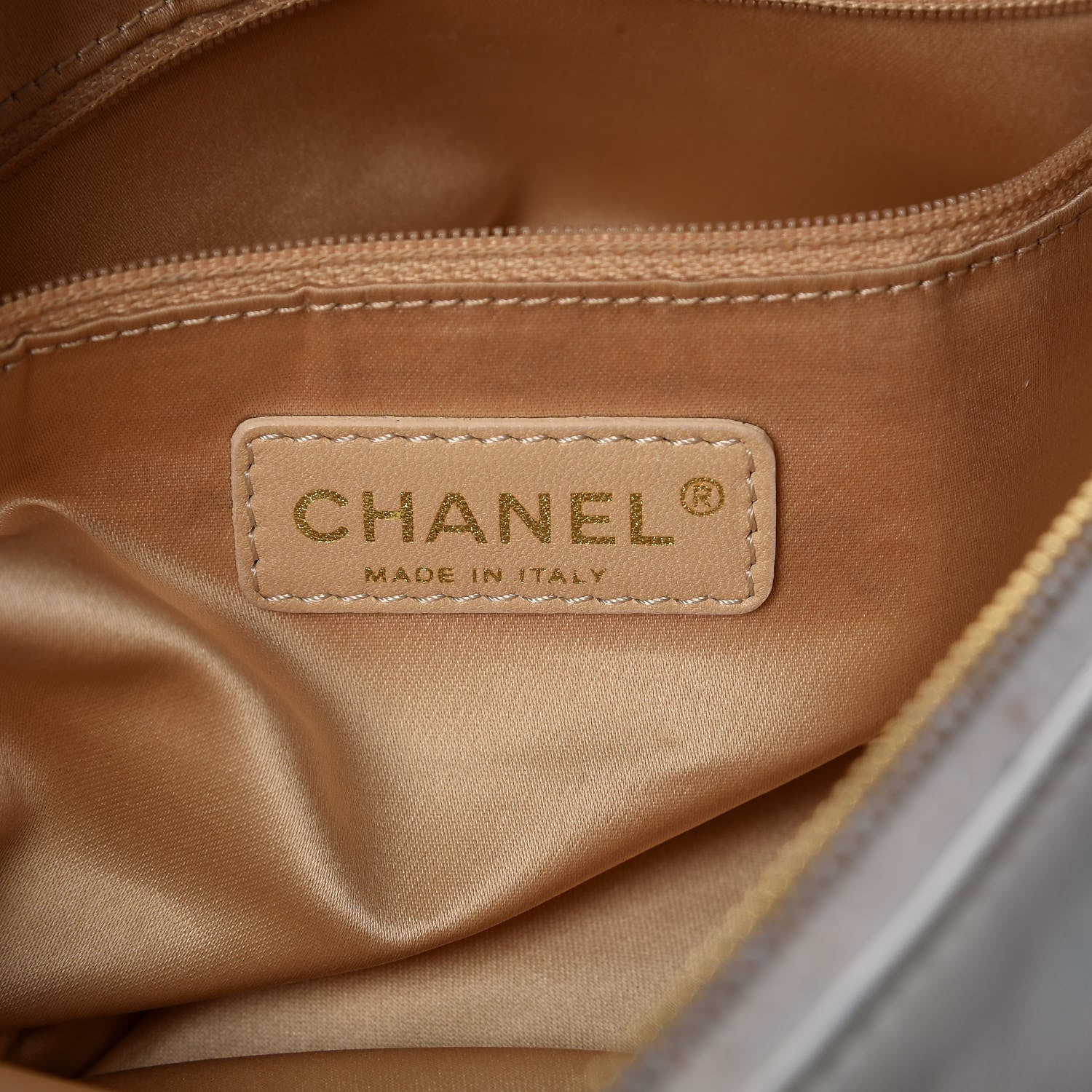 Chanel Calfskin Rodeo Drive Hobo White 6 of 12