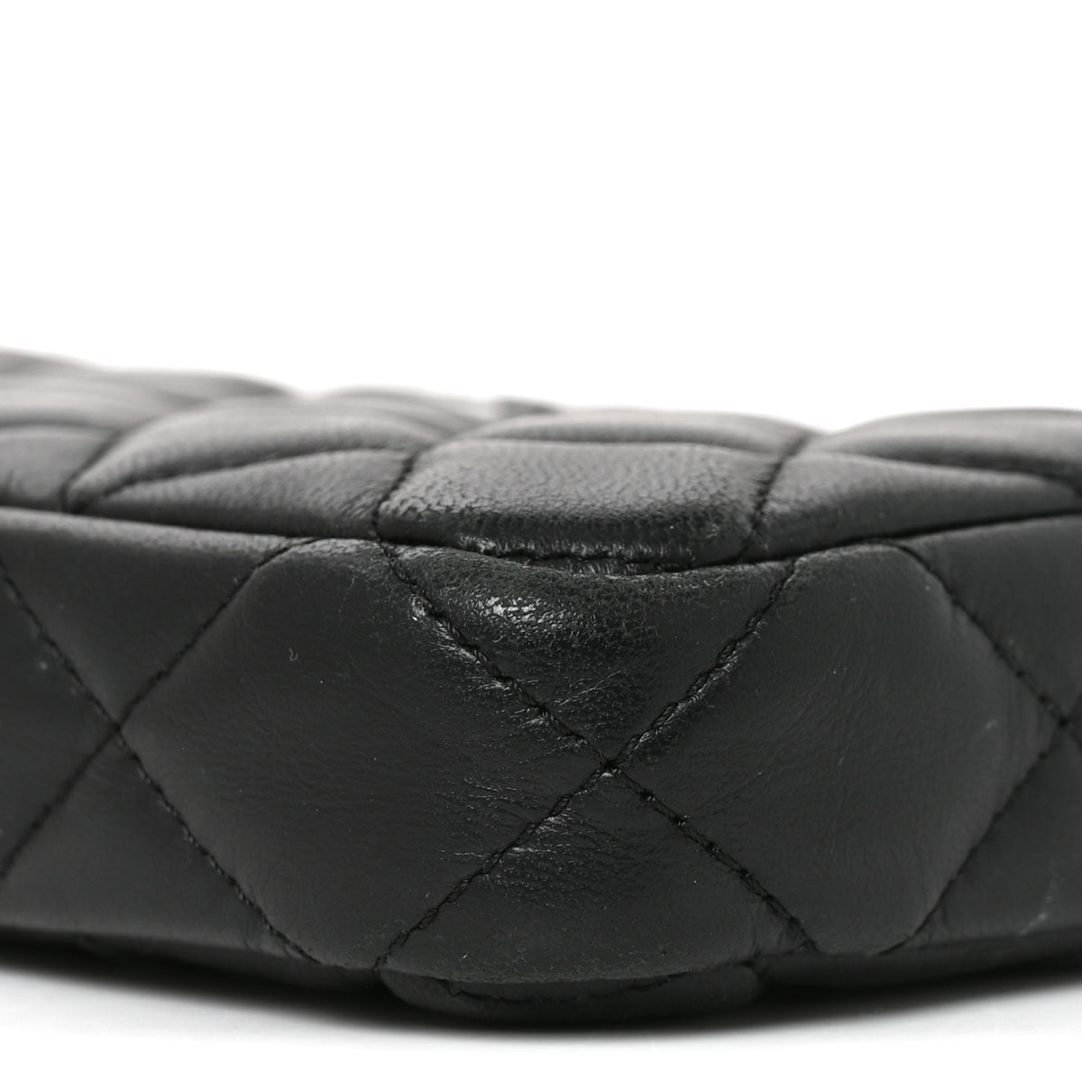 Lambskin Quilted Small Clutch With Chain Black