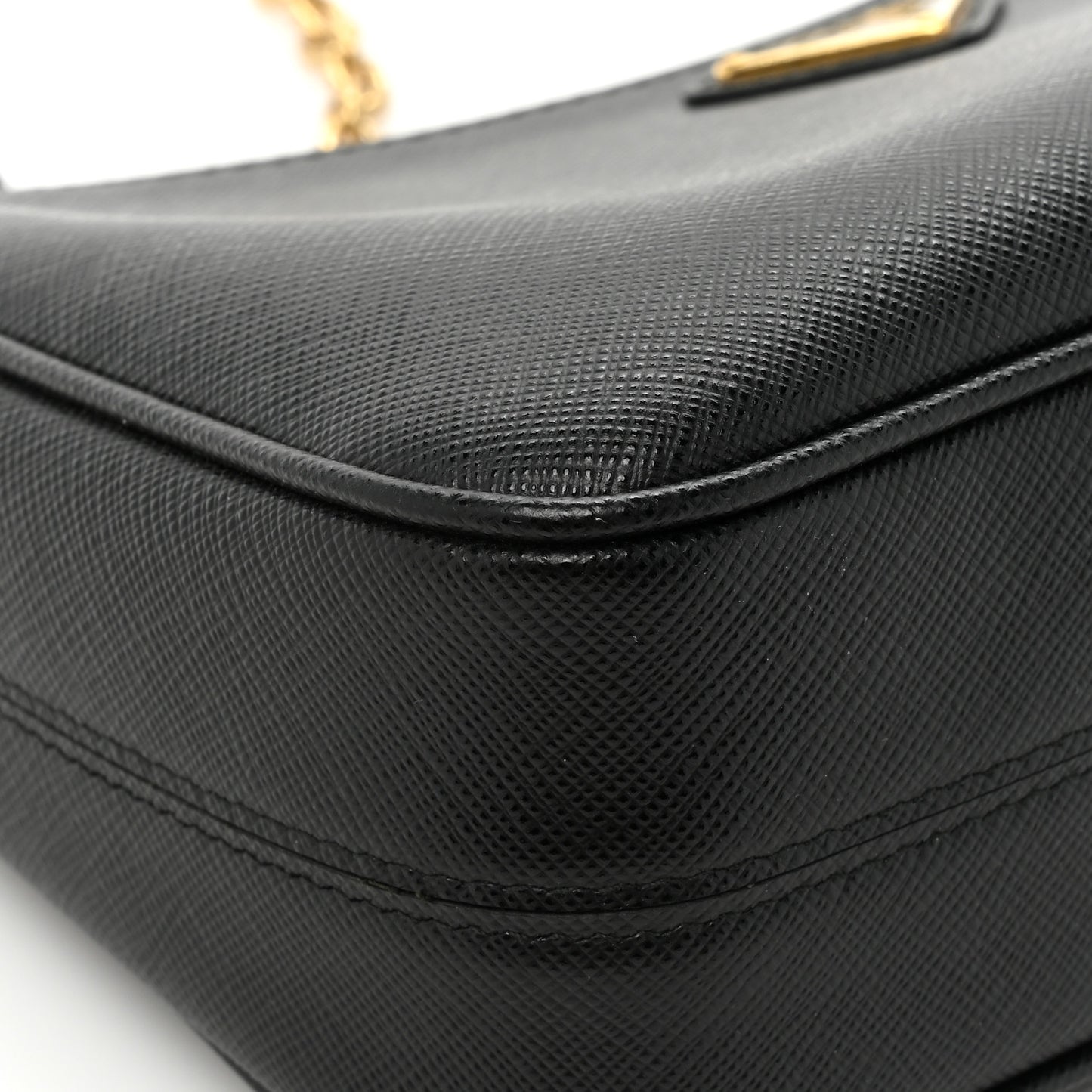 Saffiano Lux Re-Edition 2005 Shoulder Bag Black