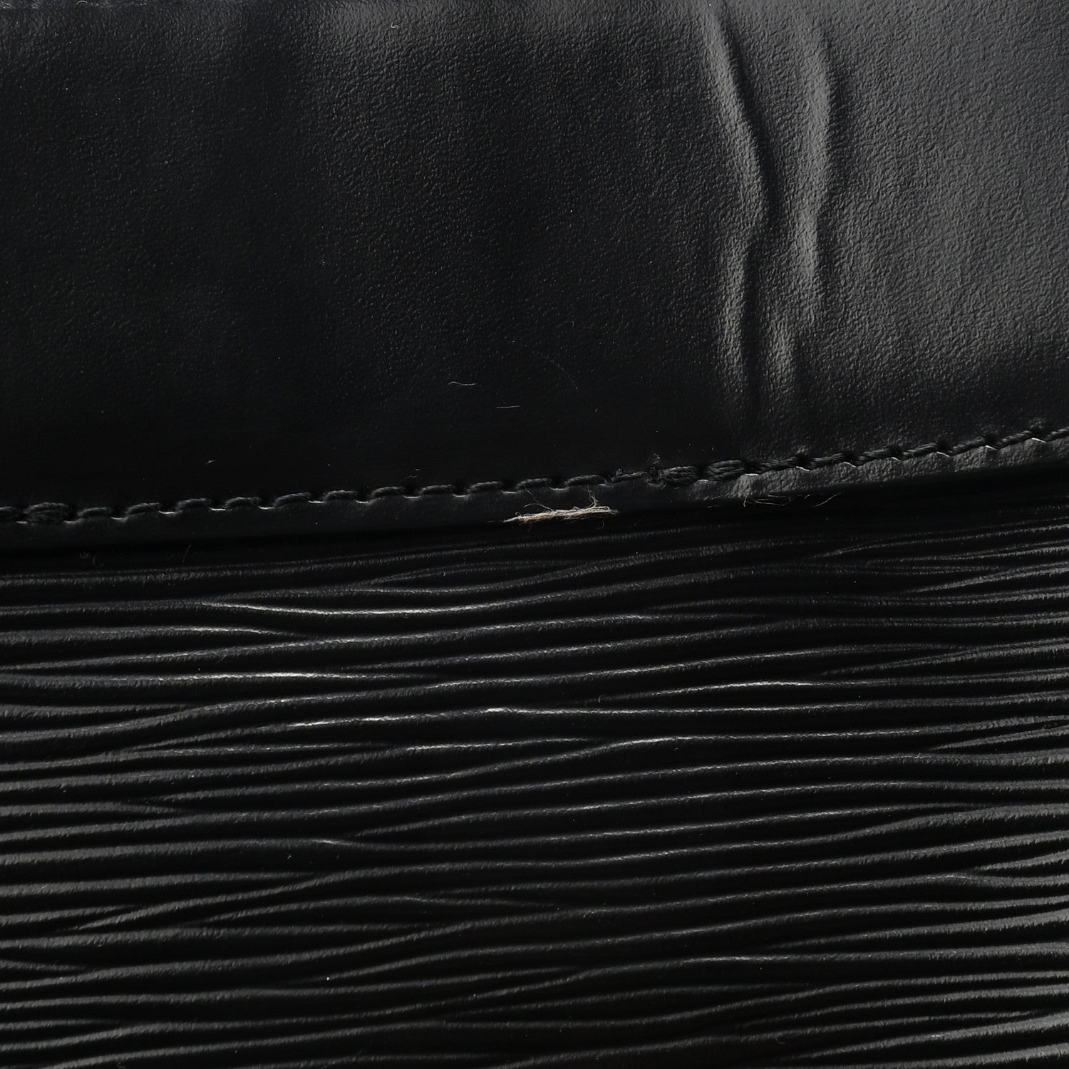 Louis Vuitton Epi Sac D'Epaule 9 of 12