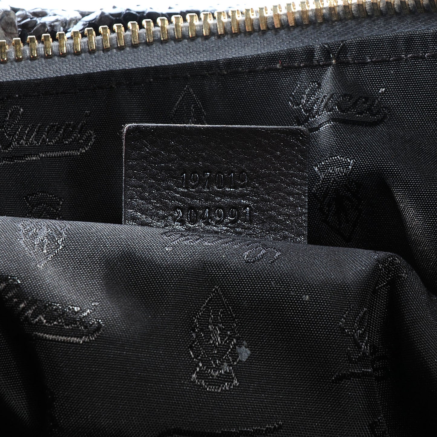 Python Medium Hysteria Black