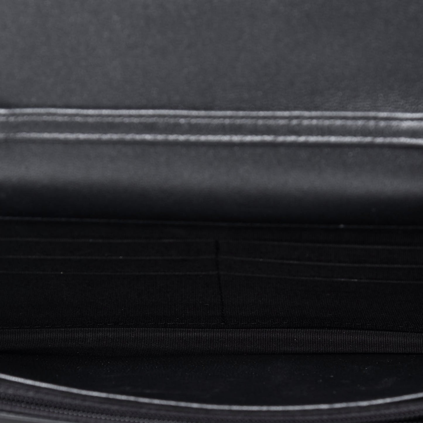 Iridescent Lambskin Quilted Pearl Wallet On Chain WOC Black
