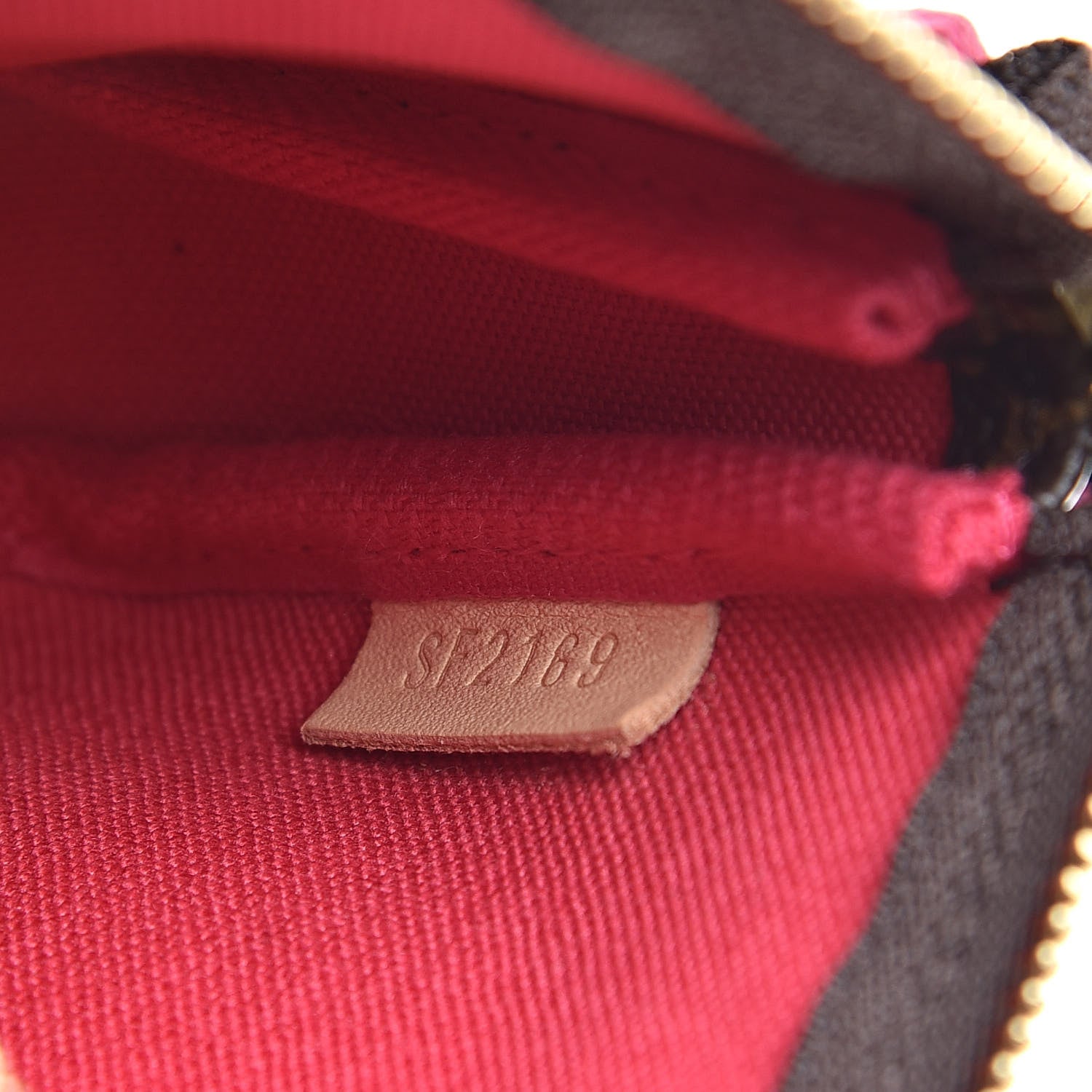 Louis Vuitton Monogram 2019 Christmas Animation Mini Courchevel Pochette Accessories Fuchsia 7 of 8