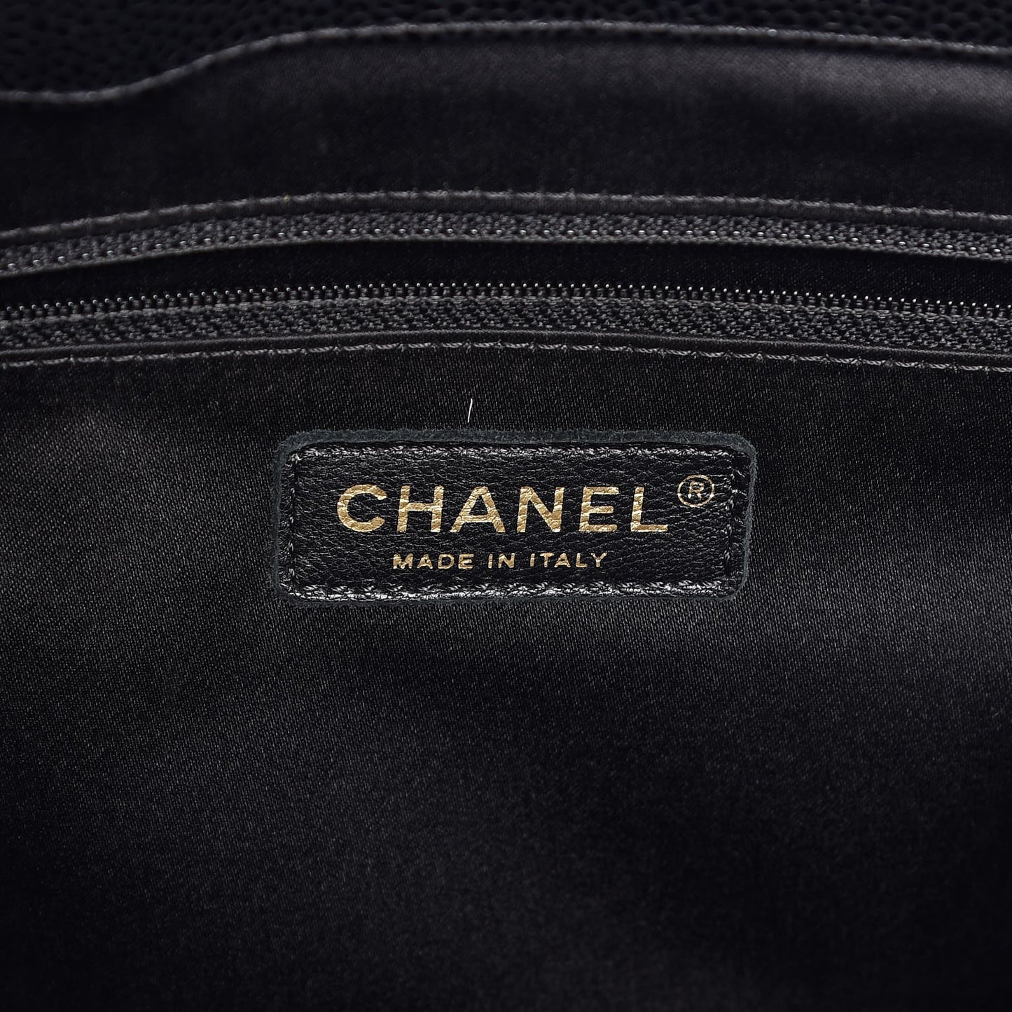 Caviar Quilted XL Grand Shopping Tote GST Black