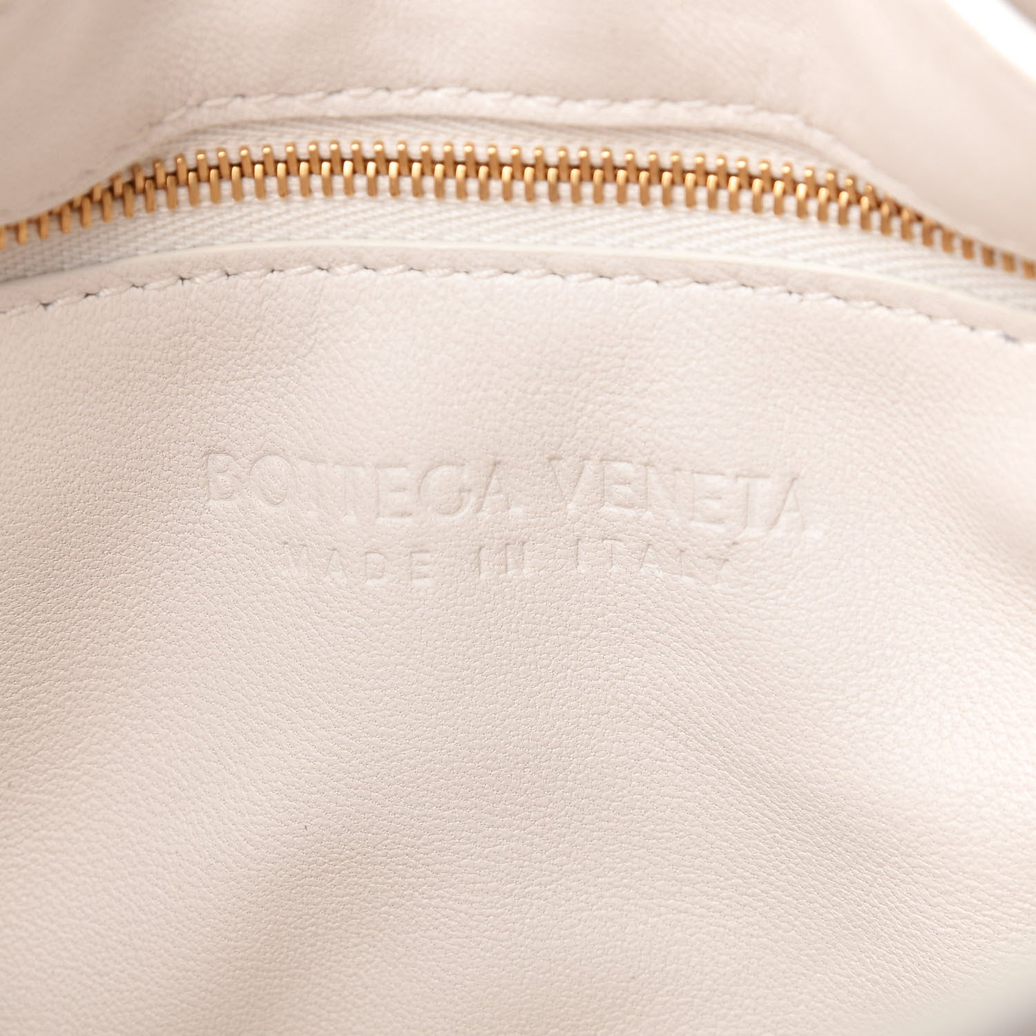 Bottega Veneta Lambskin Maxi Intreccio Padded Chain Cassette Crossbody Bag White 8 of 9
