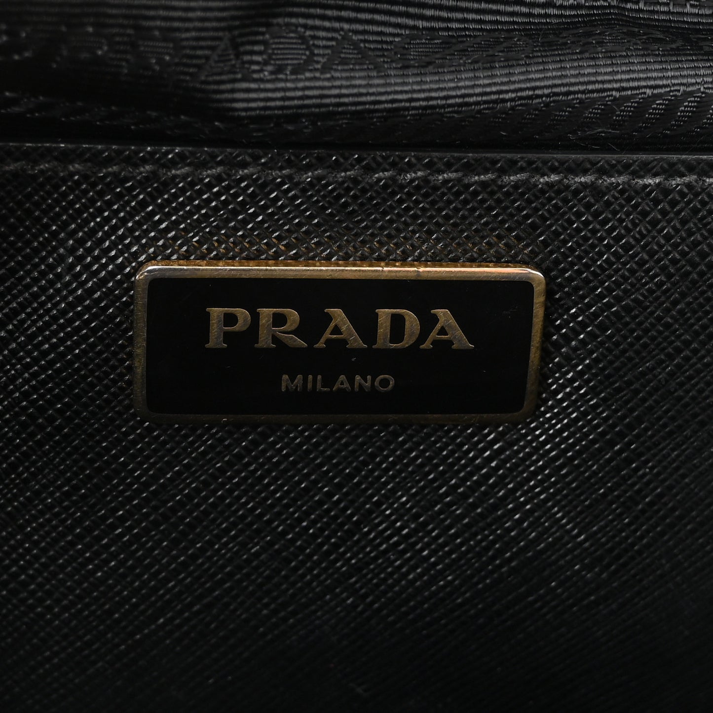 Saffiano Lux Large Galleria Double Zip Tote Black