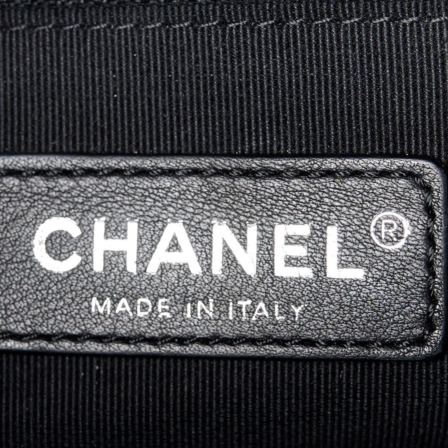 Caviar Quilted New Medium Boy Flap Black