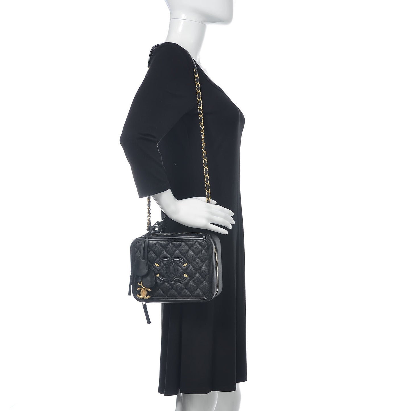 Caviar Quilted Medium CC Filigree Vanity Case Black