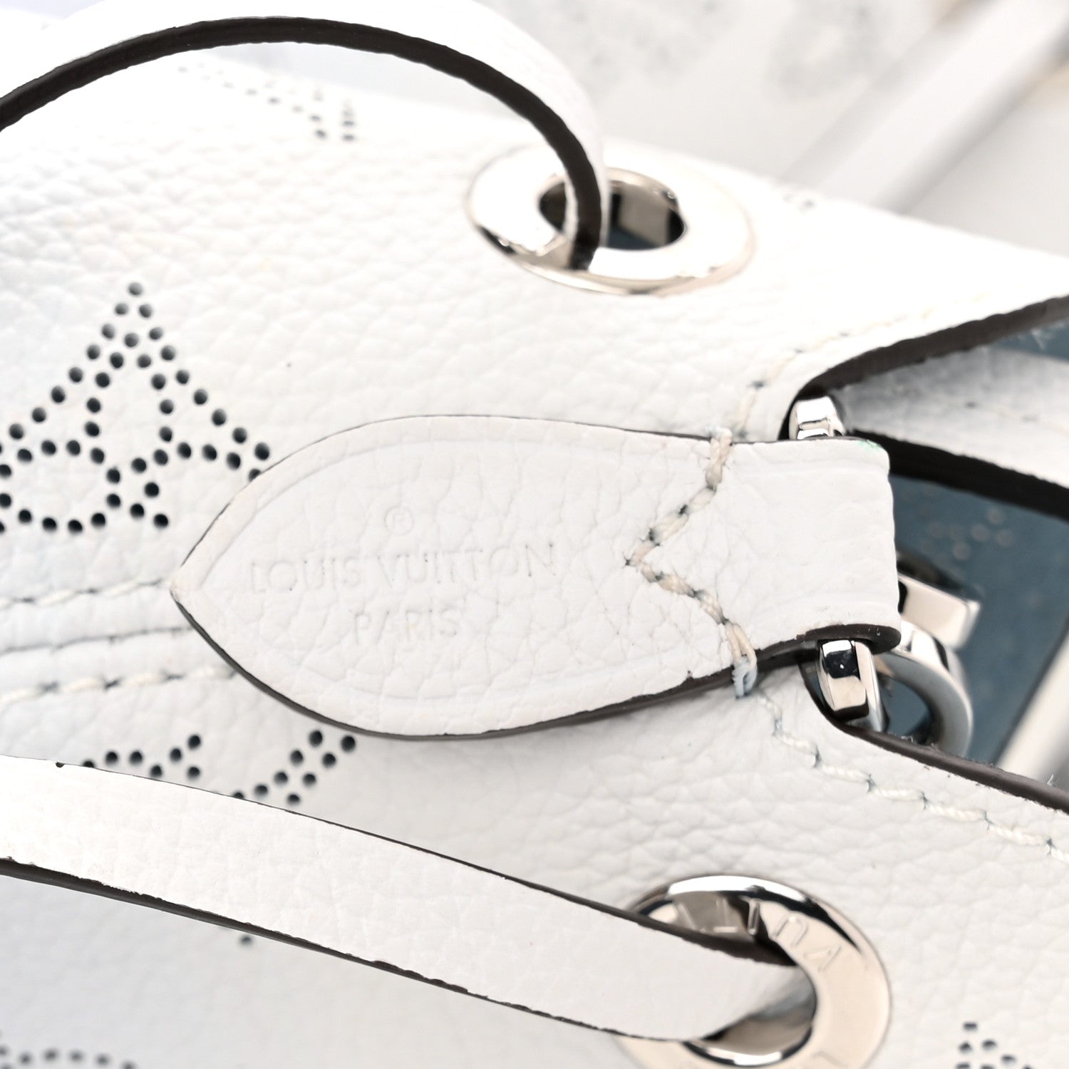 Louis Vuitton Mahina Degrade Bella Bleu 6 of 9