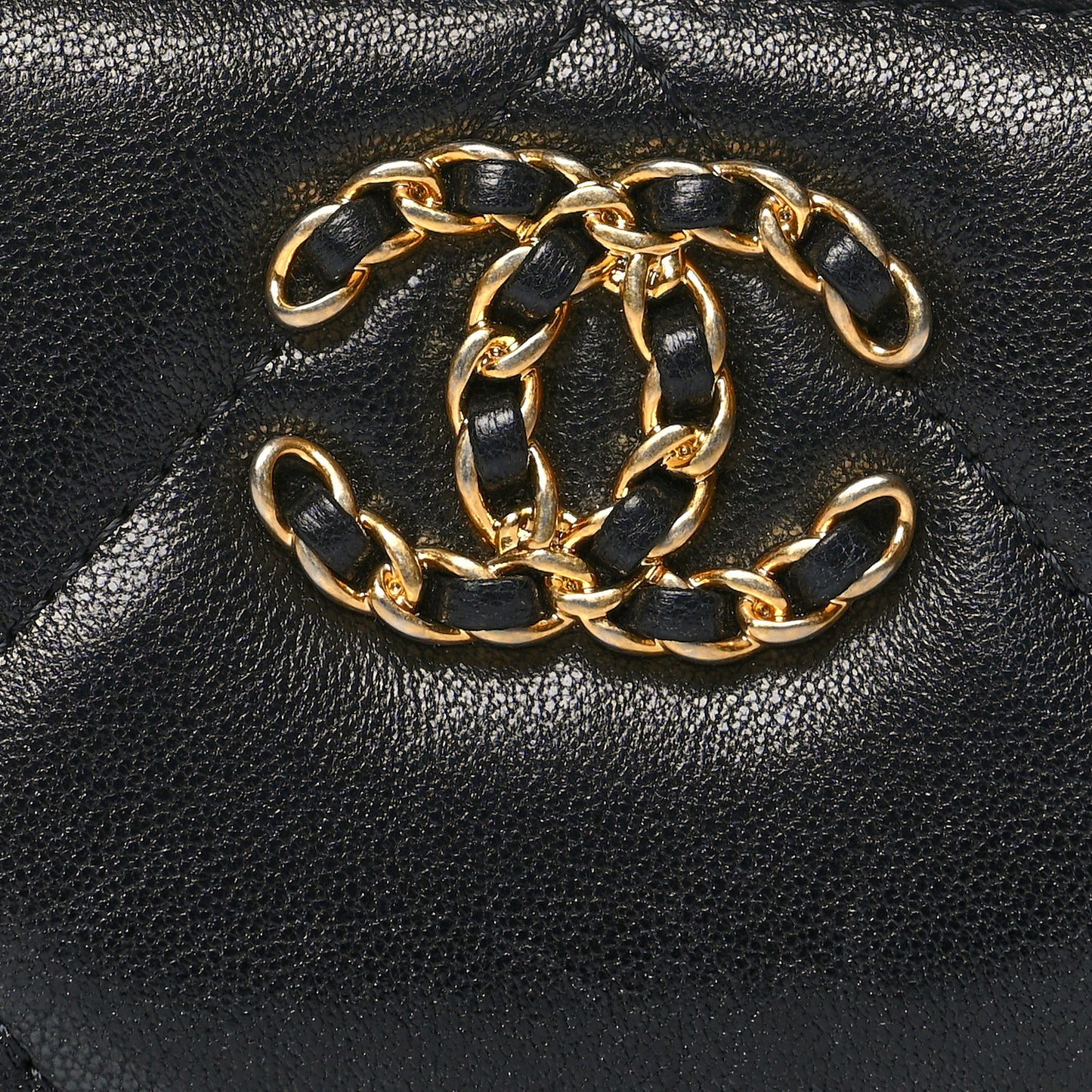 Shiny Goatskin Quilted Chanel 19 Zip Around Coin Purse Wallet Black