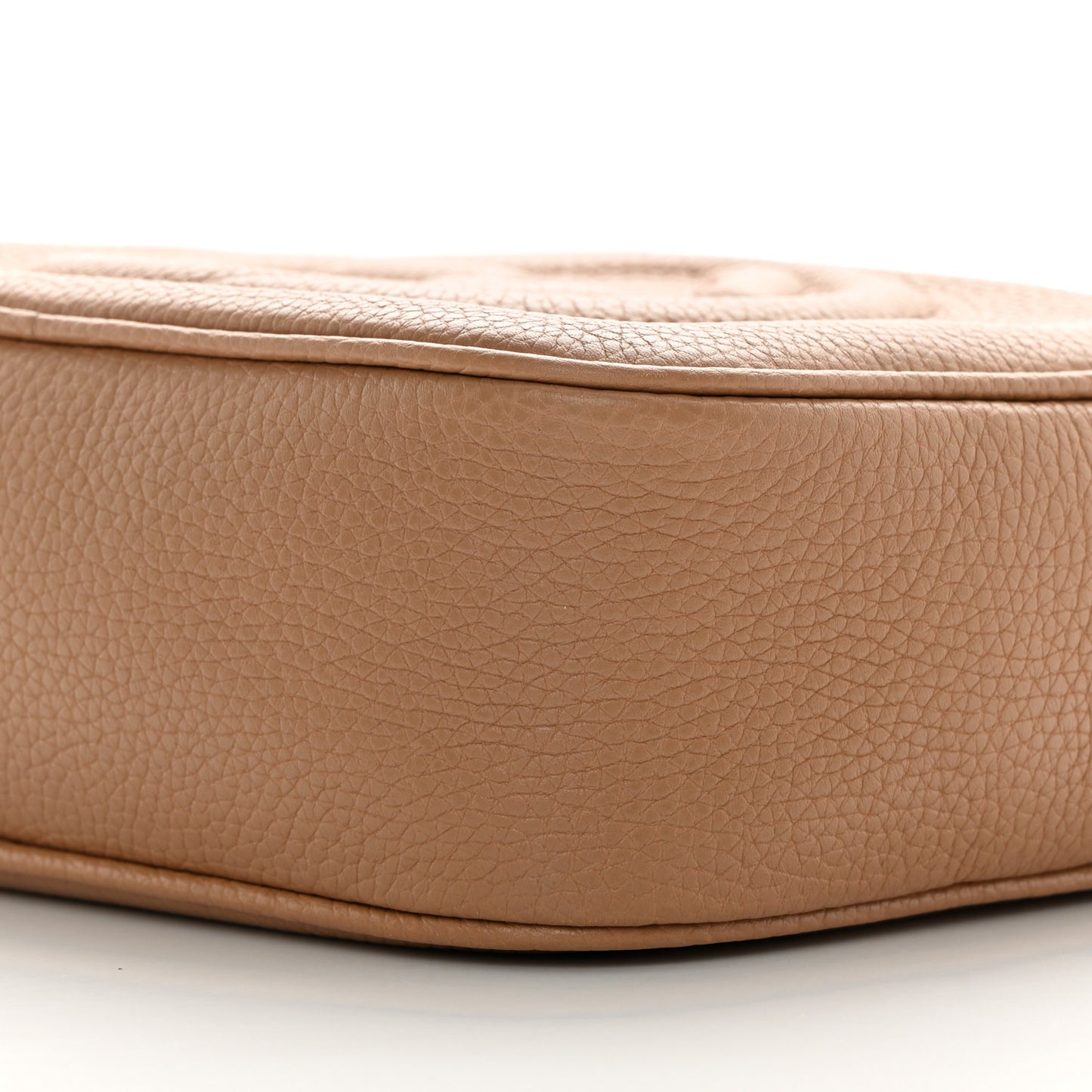 Pebbled Calfskin Small Soho Disco Bag Camelia