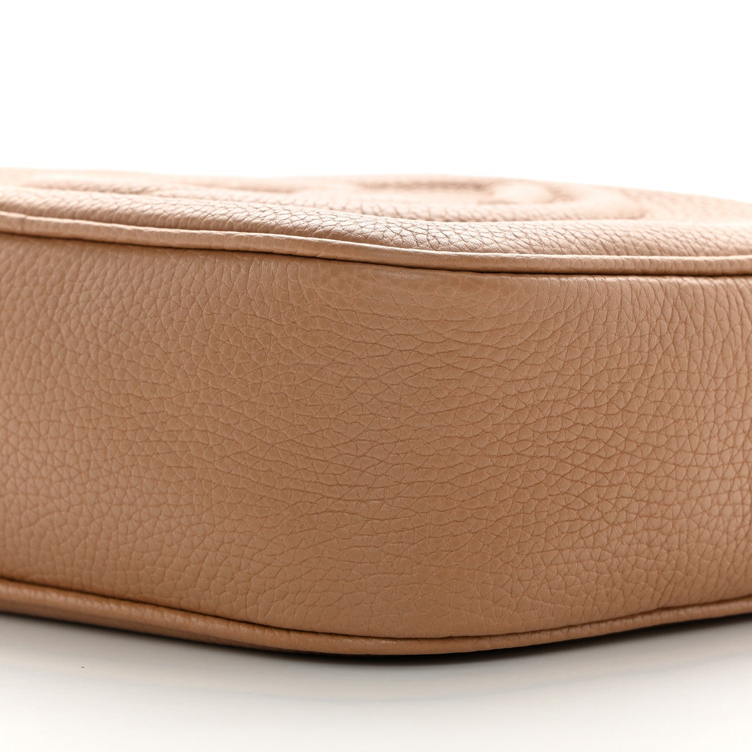 Gucci Pebbled Calfskin Small Soho Disco Bag Camelia 10 of 13