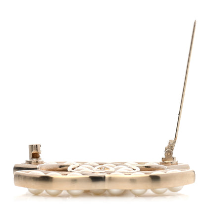 Chanel Pearl CC Brooch Light Gold 5 of 6