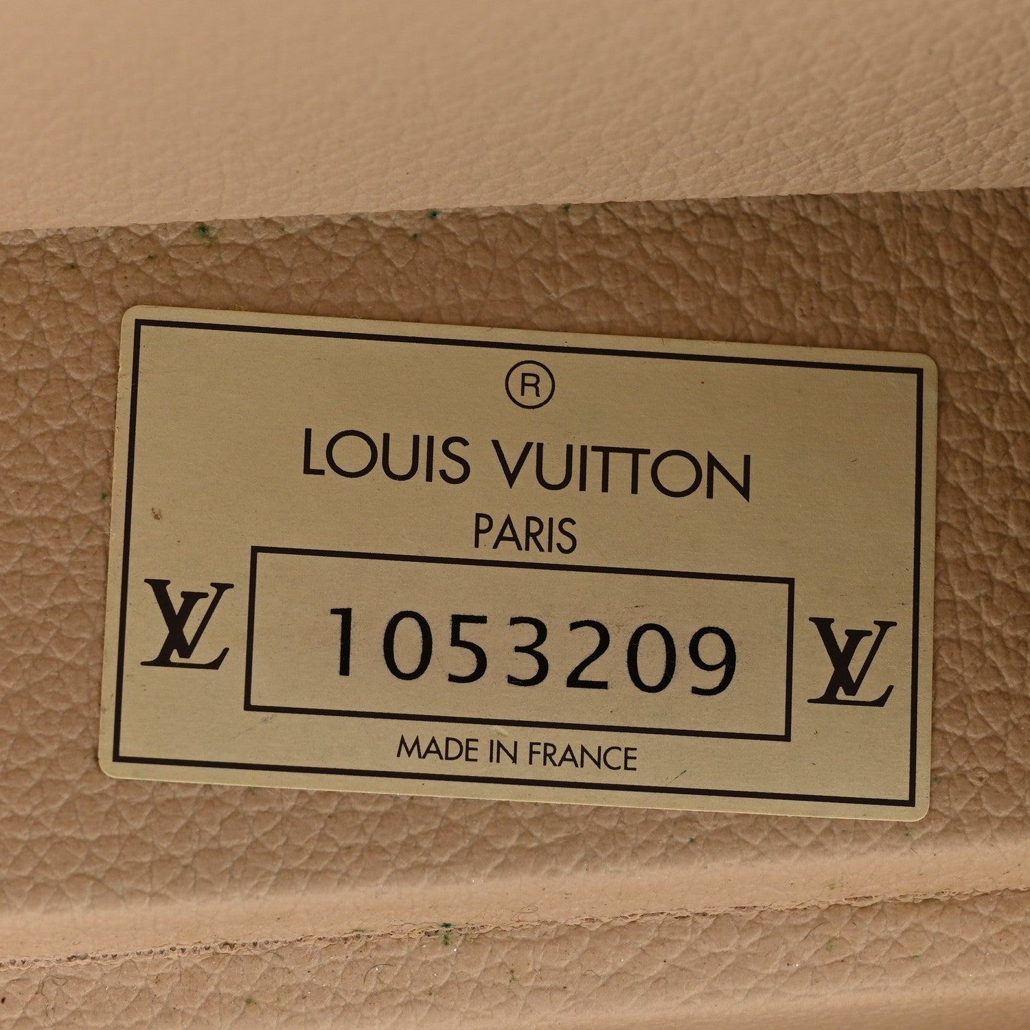Louis Vuitton Monogram Boite Pharmacie Toiletry Case 6 of 32