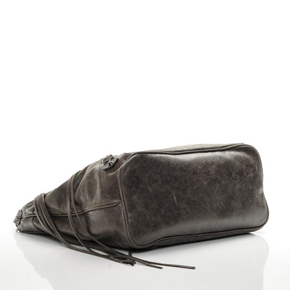 Balenciaga Agneau Classic Hardware Day Hobo Cafe 4 of 6