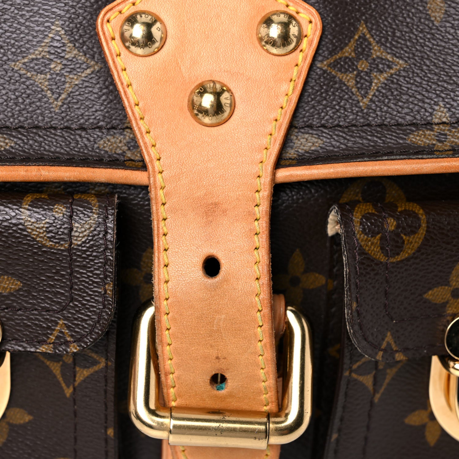 Louis Vuitton Monogram Hudson PM 18 of 25