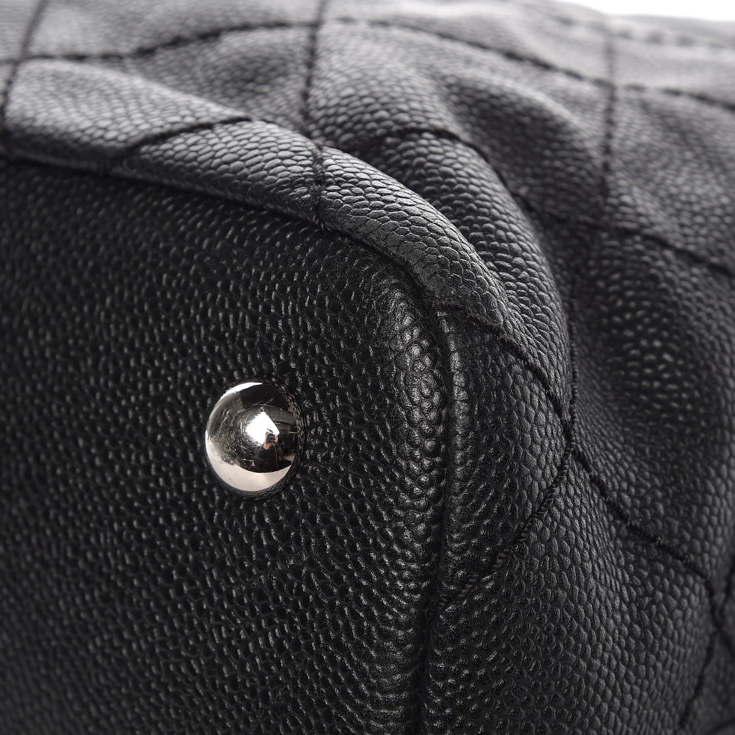 Grained Calfskin Quilted Small Daily Shopping Tote Black