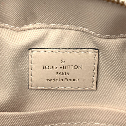Louis Vuitton Monogram Saintonge Creme 5 of 8