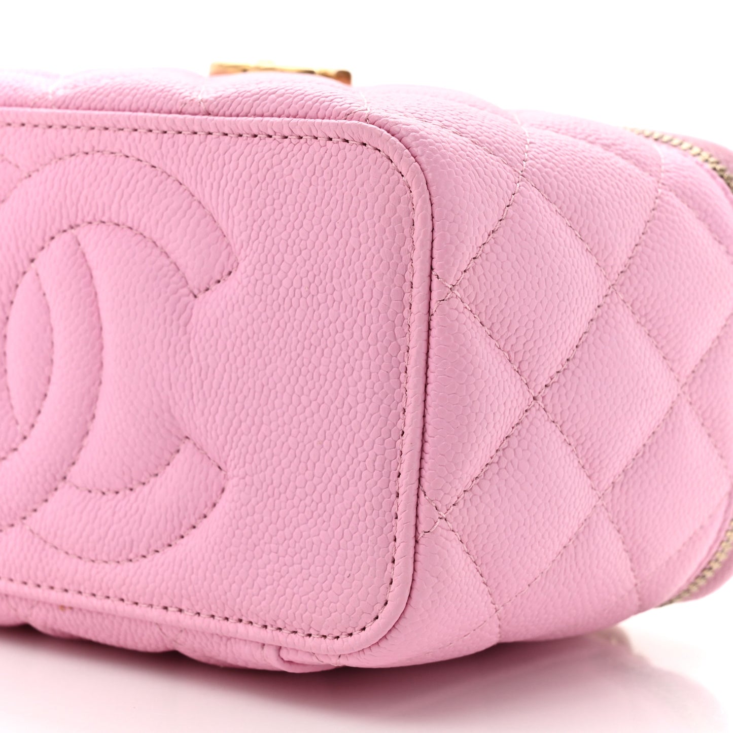 Caviar Quilted Sweetheart Vanity Case Pink