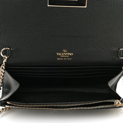 Valentino Garavani Pebbled Calfskin Rockstud Flip Lock Wallet On Chain Black 4 of 9