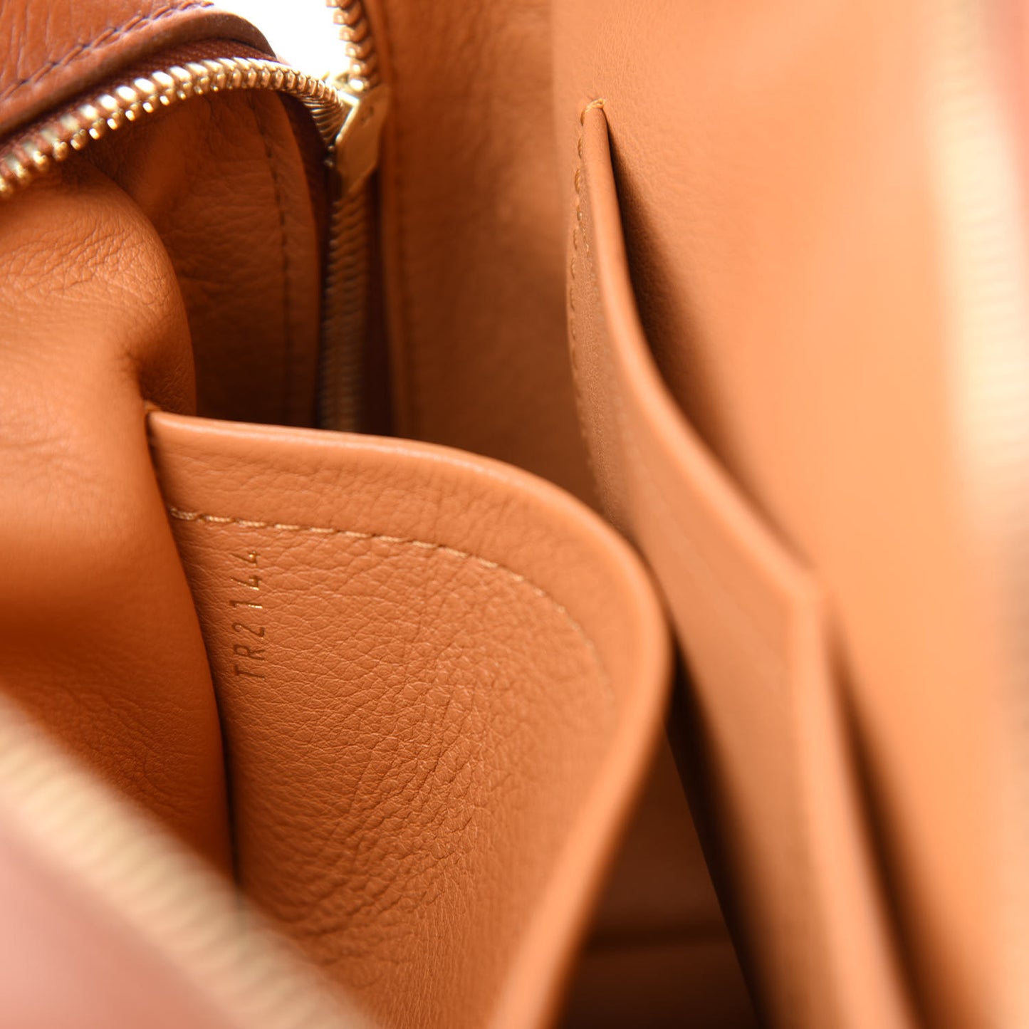 Box Canvas Dora PM Tote